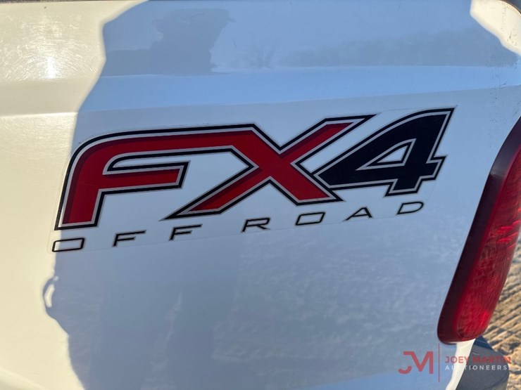 2015-ford-f250-xl-image-8