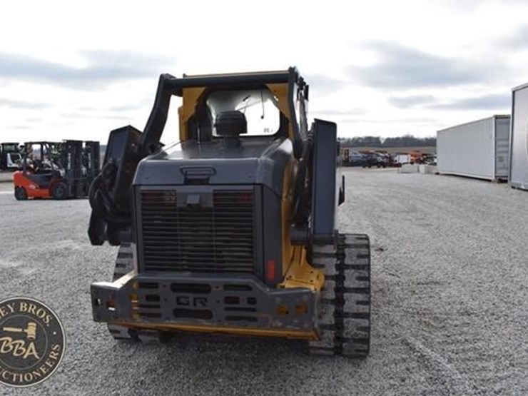 2019-deere-333g-image-10