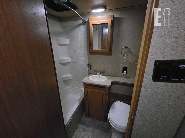 2016-crossroads-sunset-trail-ultra-lite-237bh-image-14