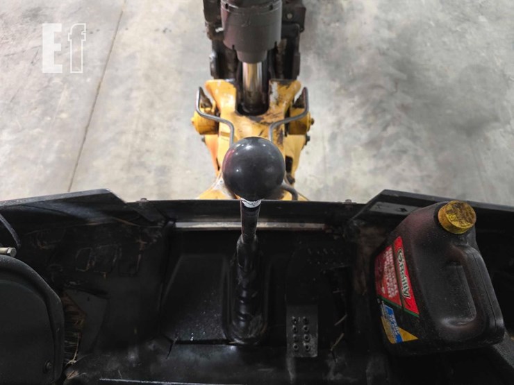 2014-deere-310k-image-24