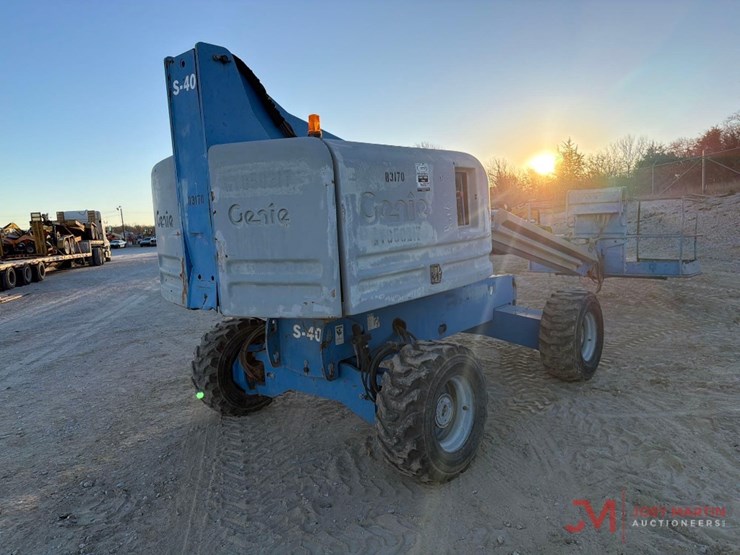 2005-genie-s40-image-4