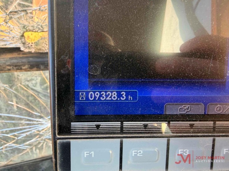 komatsu-pc240-lc-11-image-29