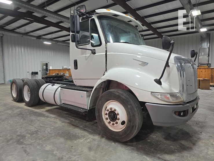 2017-international-transtar-8600-image-2