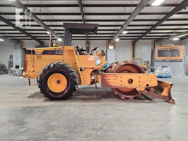 1995-caterpillar-cp-563c-image-6
