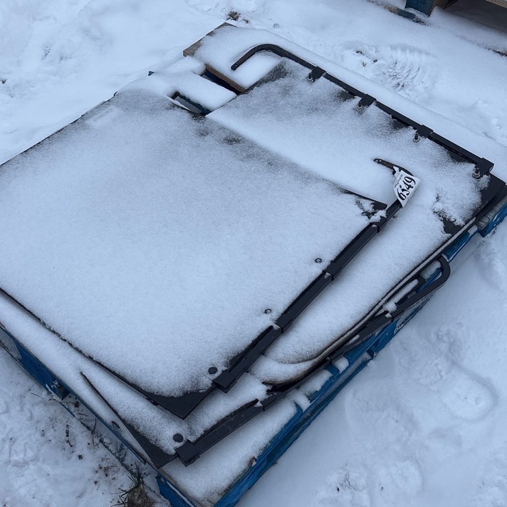 #6549 • E1. Two sets of rubber mudflaps