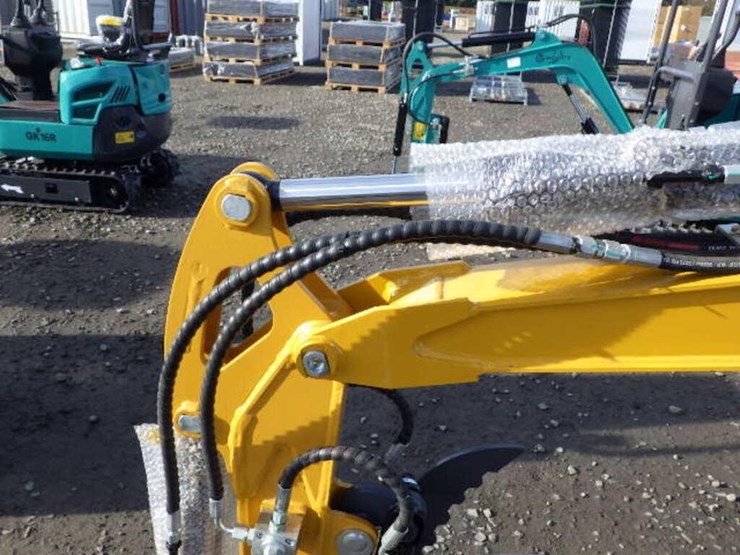 2025-cfg-qk18r-hydraulic-excavator-image-7