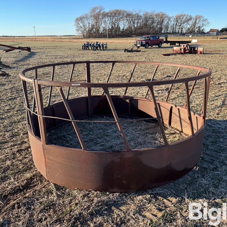 Round Bale Feeder