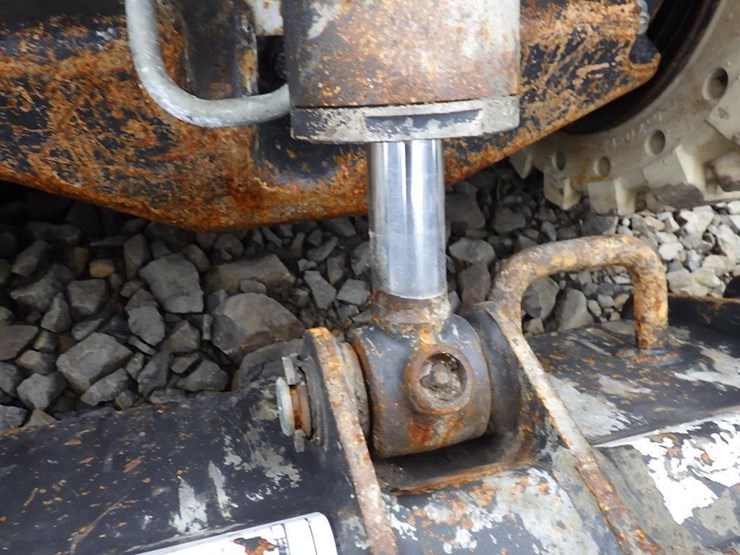 2020-bobcat-s70-image-14