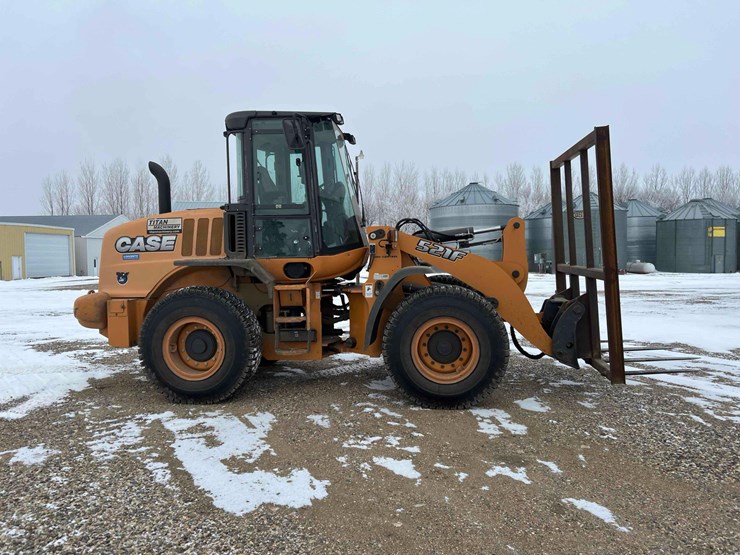 2014-case-521f-image-32