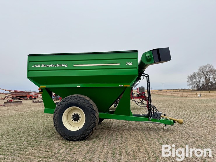 2011-j&m-750-image-4