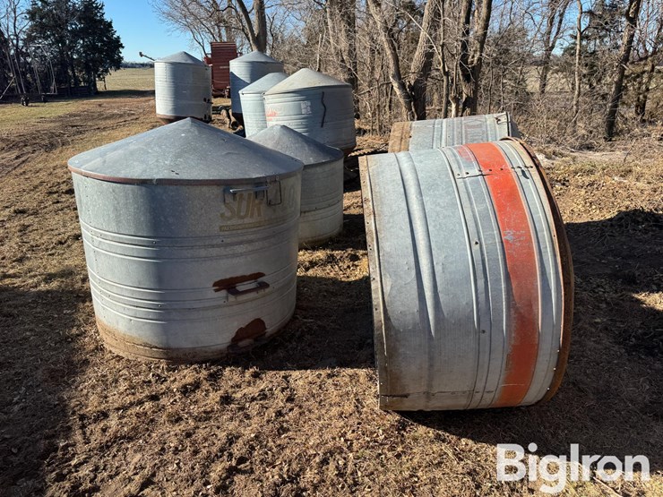 calf-shelter/hog-feeders-image-7