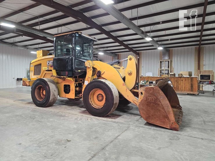 2020-caterpillar-926m-image-2