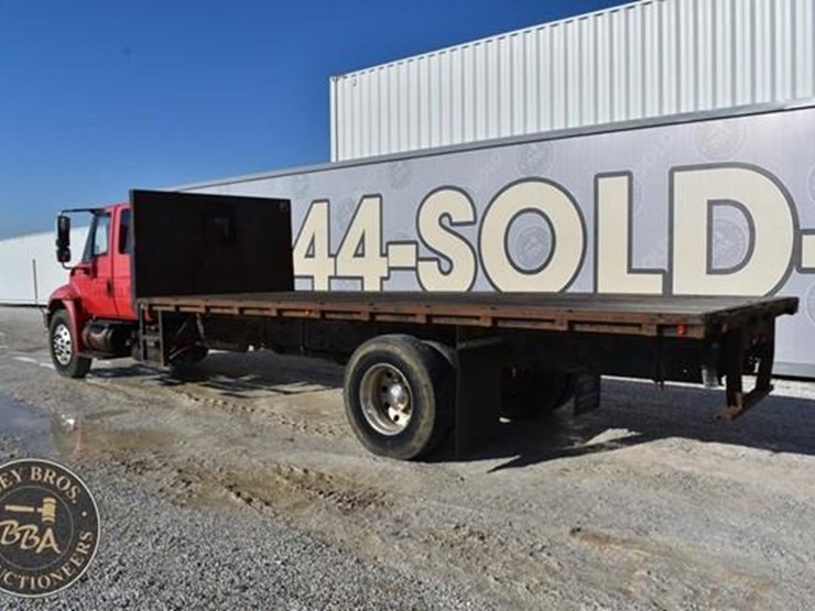 2007-international-durastar-4300-image-5