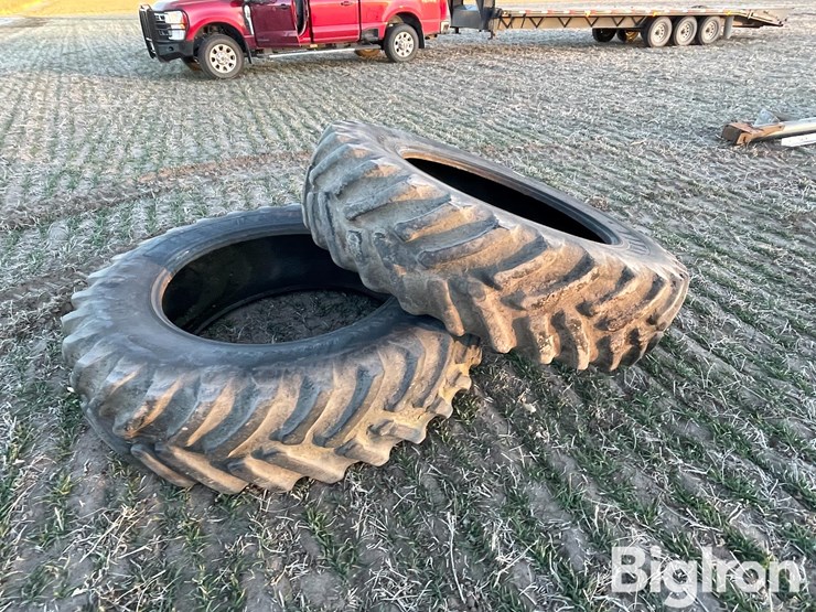 titan-18.4r42-tires-image-6