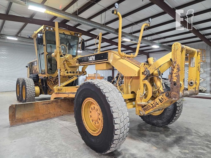 2006-caterpillar-140h-image-2