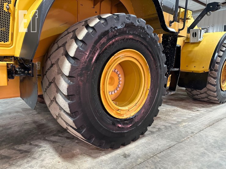 2019-caterpillar-962m-image-33