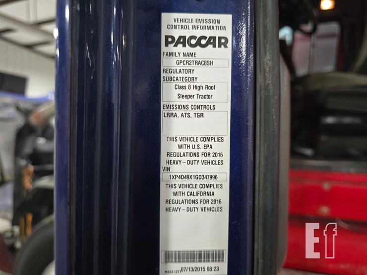 2016-kenworth-t2000-image-31