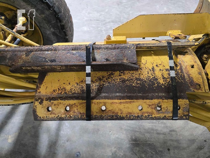 2006-caterpillar-140h-image-49