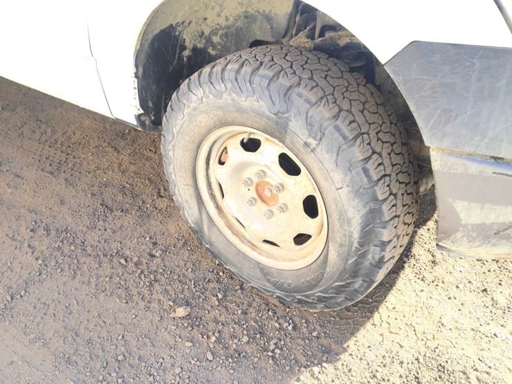 2011-ford-f150-xl-image-12