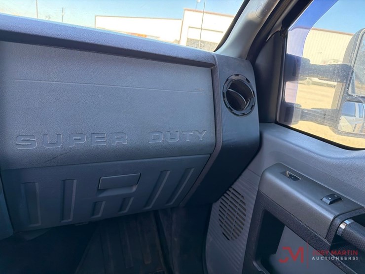 2012-ford-f350-xl-image-25