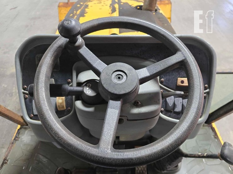 2001-caterpillar-420d-image-15