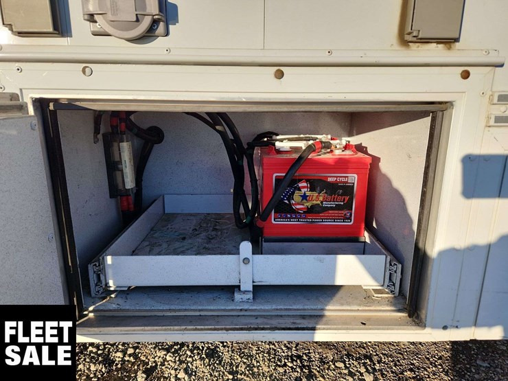 2008-ford-f550-image-37