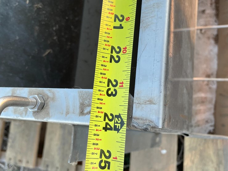 stainless-steel-hog-feeders-image-14