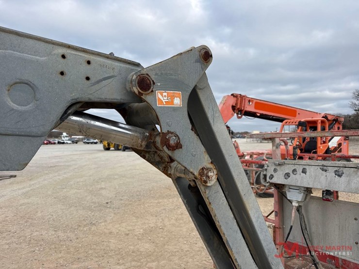 2018-skyjack-sj66t-image-9