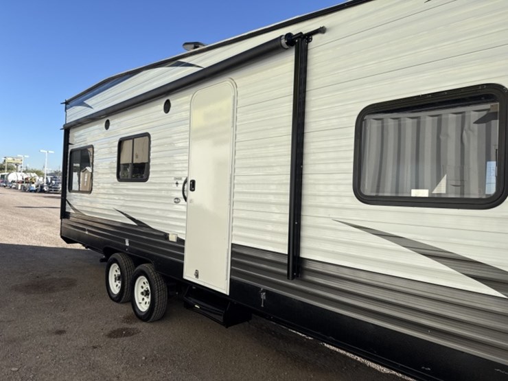 2019-forest-river-smt251ssxl-ca-toy-hauler-image-5