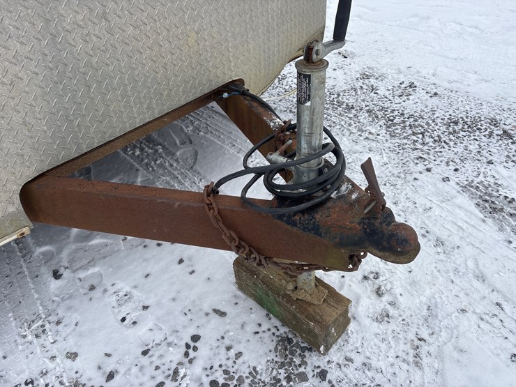 2004-united-expressline-image-13