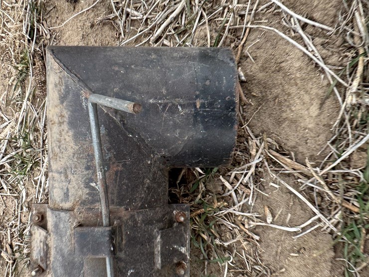 gravity-wagon-seed-tender-auger-image-19