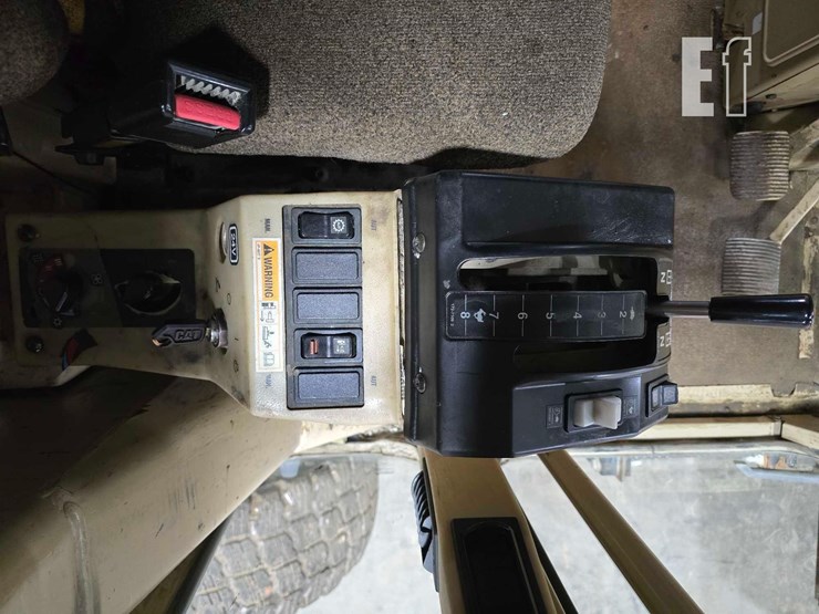 2006-caterpillar-140h-image-60