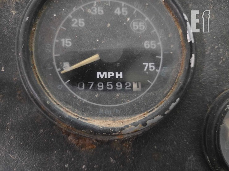 1995-ford-la9000-image-14