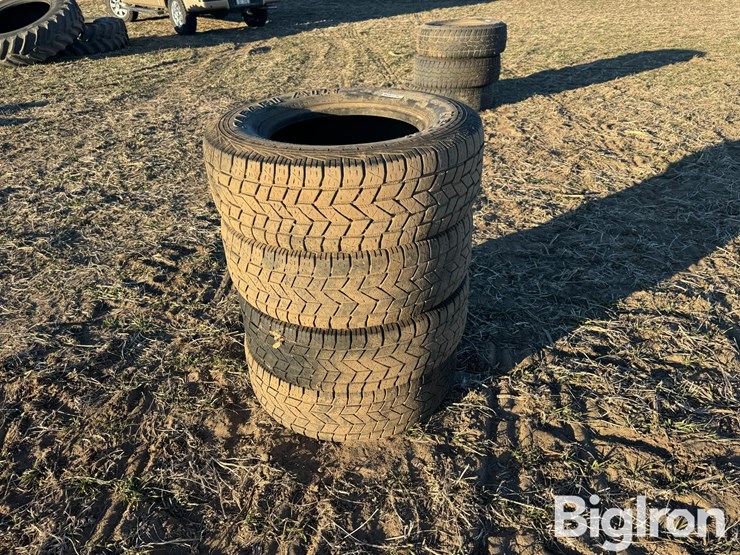 kelly-265/70r17-tires-image-6