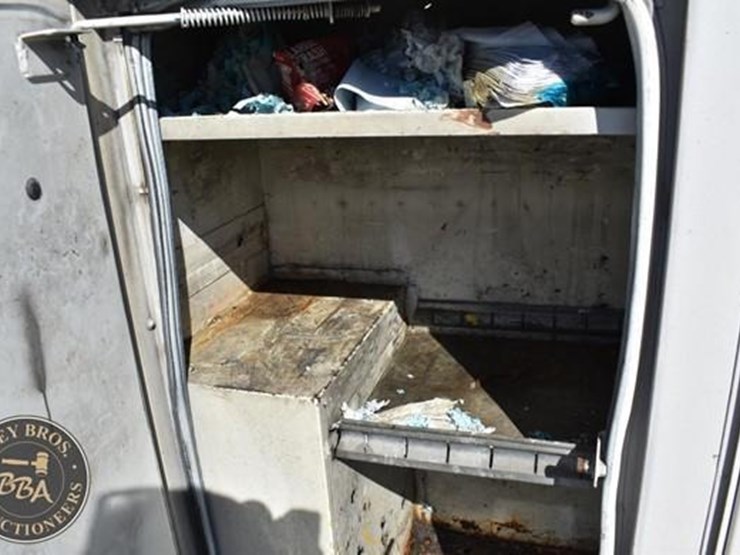 2007-gmc-topkick-c5500-image-29