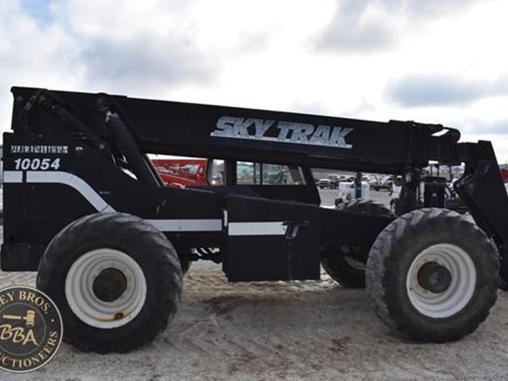 sky-trak-10054-image-23