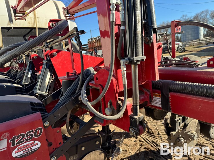 2012-case-ih-1250-image-15