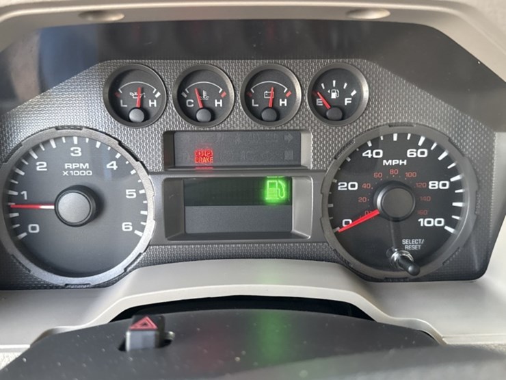 2009-ford-f350-image-28