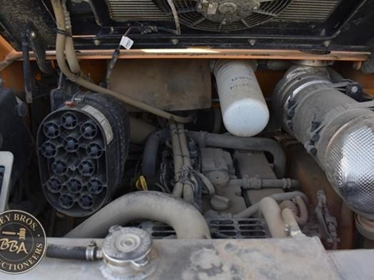 2020-mustang-2550rt-image-29