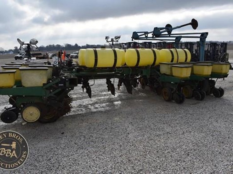 1984-john-deere-7000-image-7