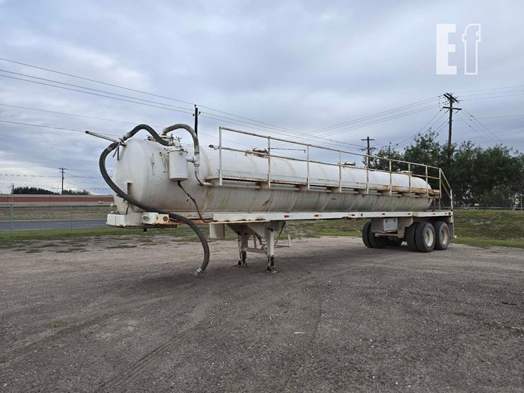 2011-tytal-steel-vacuum-41-foot-tanker-trailer-image-1