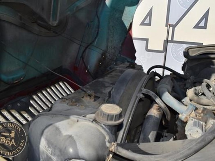 2007-international-durastar-4300-image-35