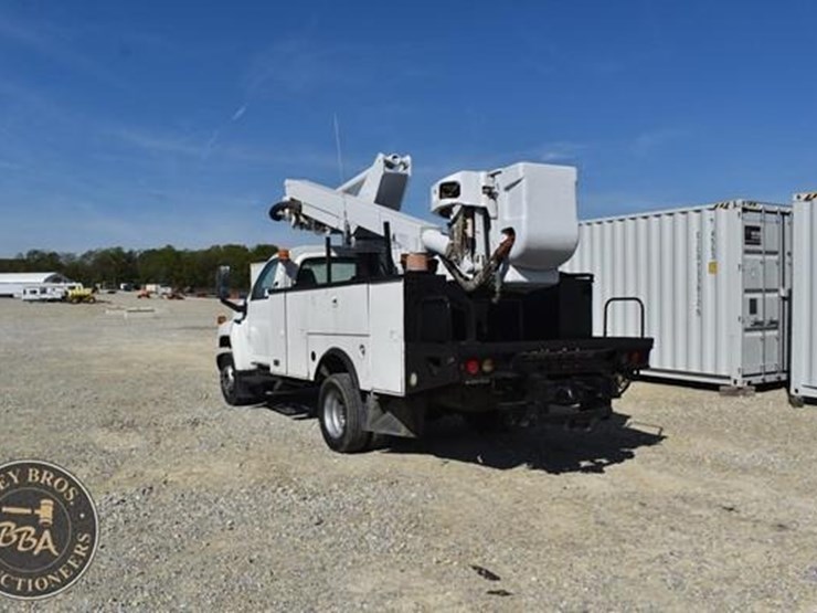 2007-gmc-topkick-c5500-image-10