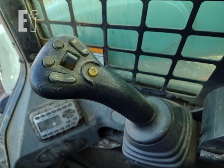 2019-bobcat-t770-image-10