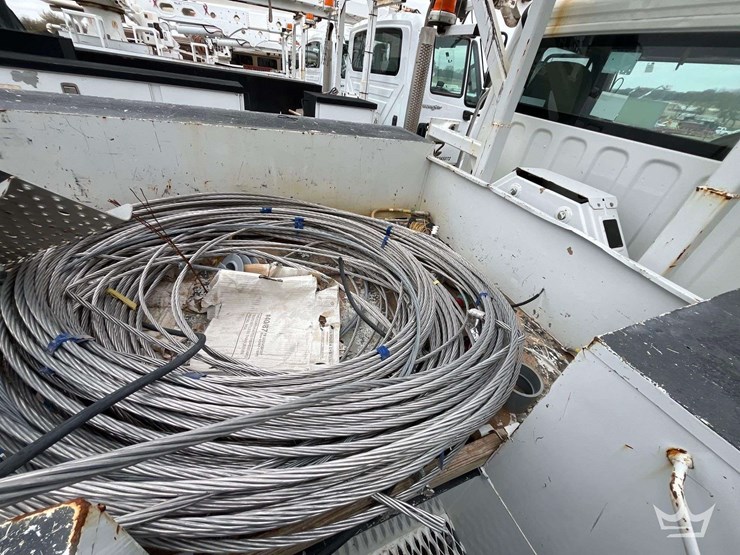 2020-freightliner-m2-106-image-22