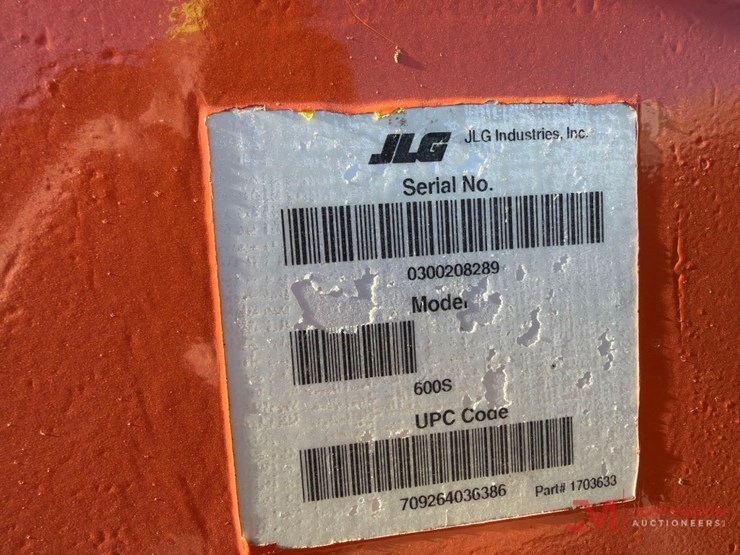 2015-jlg-600s-image-16