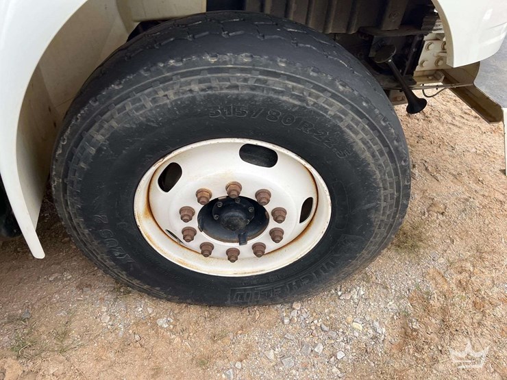 2010-international-durastar-4300-image-21