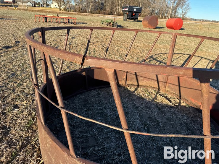 round-bale-feeder-image-12