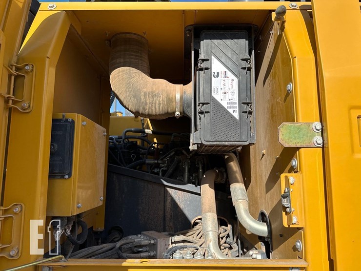 2022-xcmg-xe210u-image-25