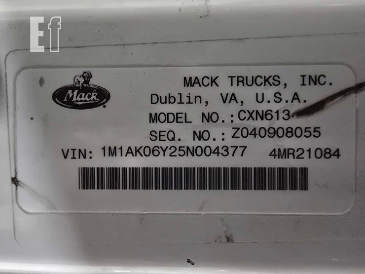 2005-mack-vision-cxn613-image-36